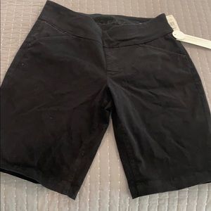NWT Jag Bermuda shirts.  Black, slimming shorts.  Size 12